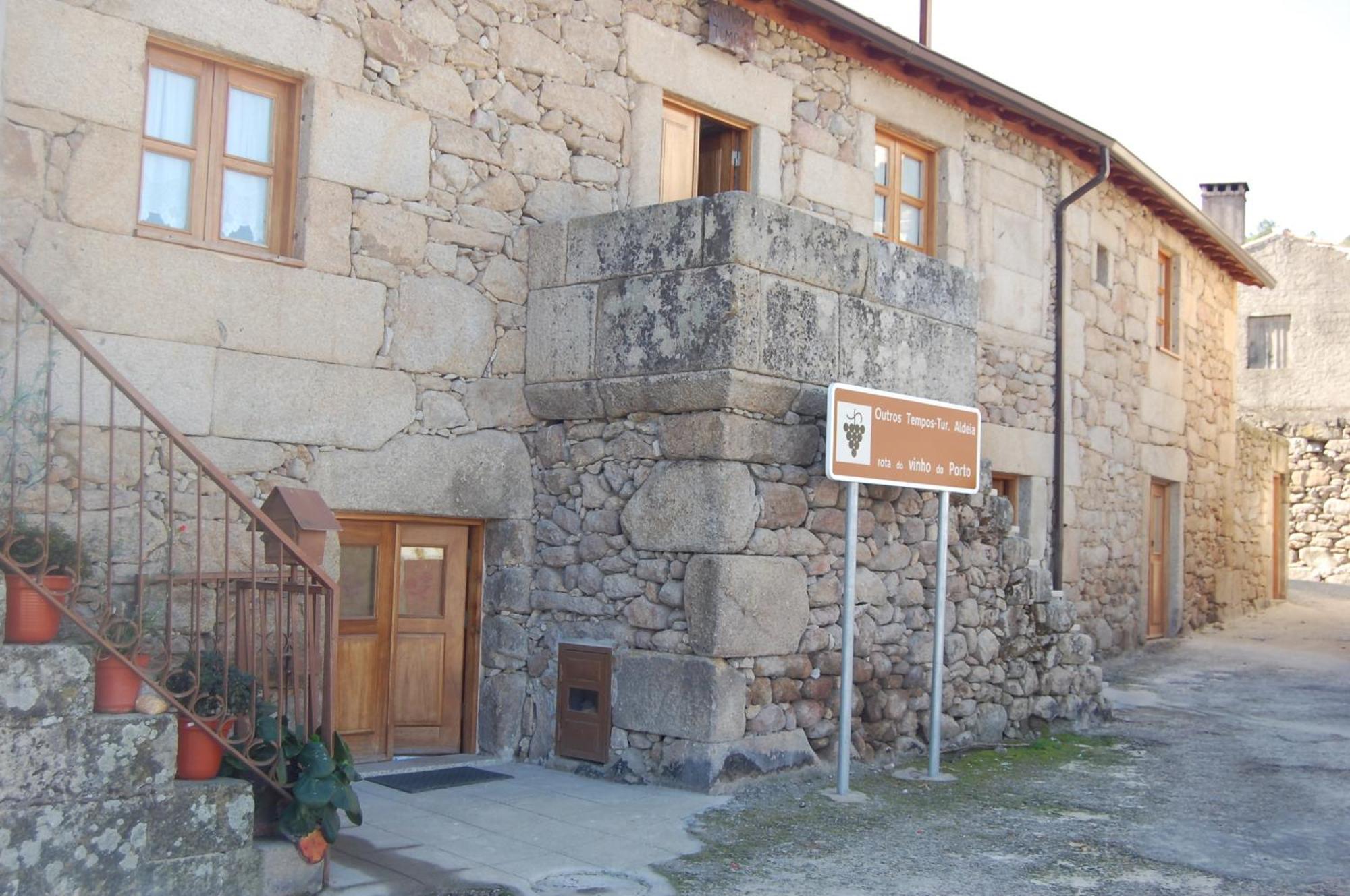 Hotel Outros Tempos Turismo De Aldeia Aricera Zewnętrze zdjęcie